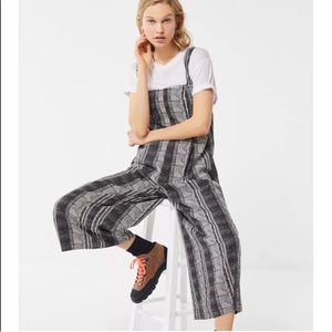 Urban Outfitters Edith Relaxed Square Neck Printed Jumpsuit XS